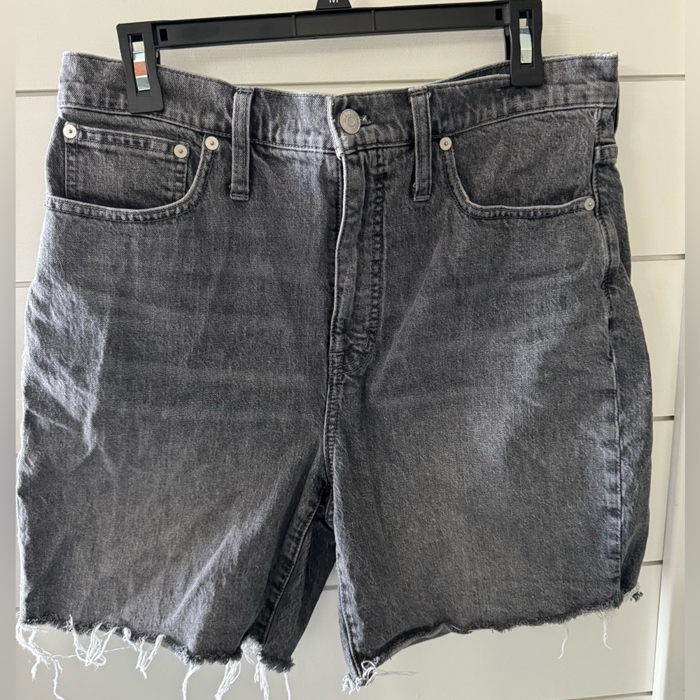 MADEWELL High-Rise Mid-Length Denim Shorts in Brayton Wash SIZE 30